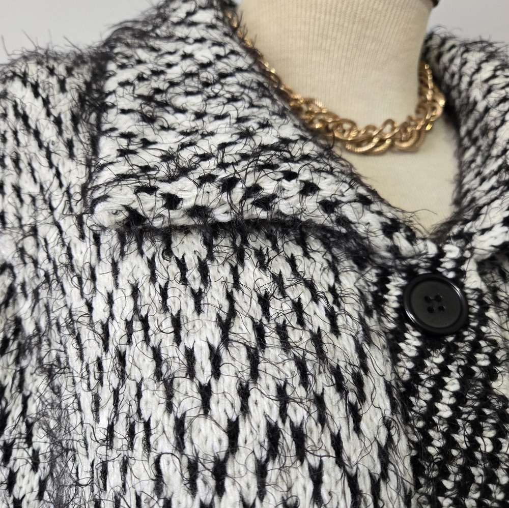 Bailey Black and White Furry Seeater Jacket. Size XL - Picture 3 of 11